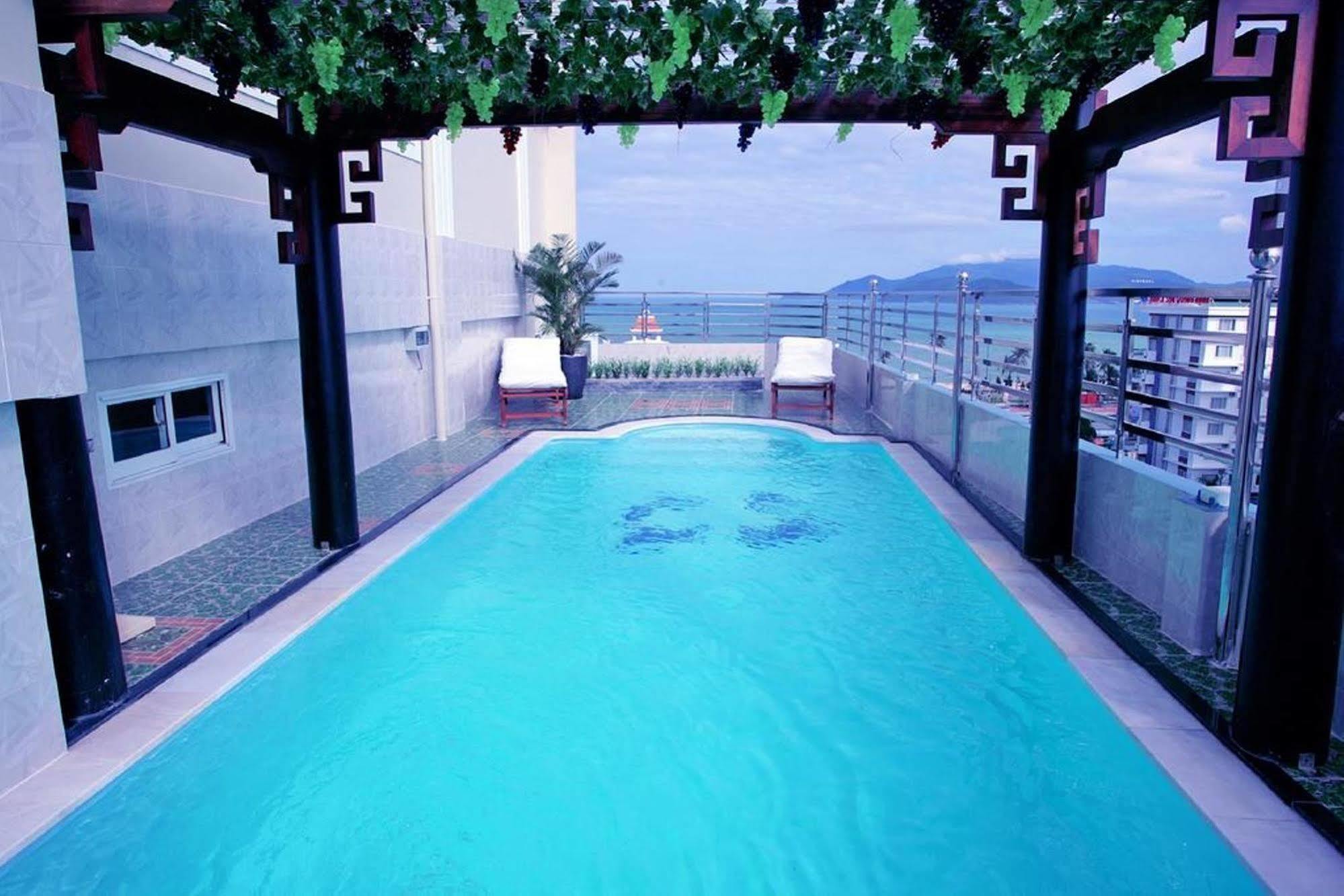 Nice Swan Hotel Nha Trang Esterno foto